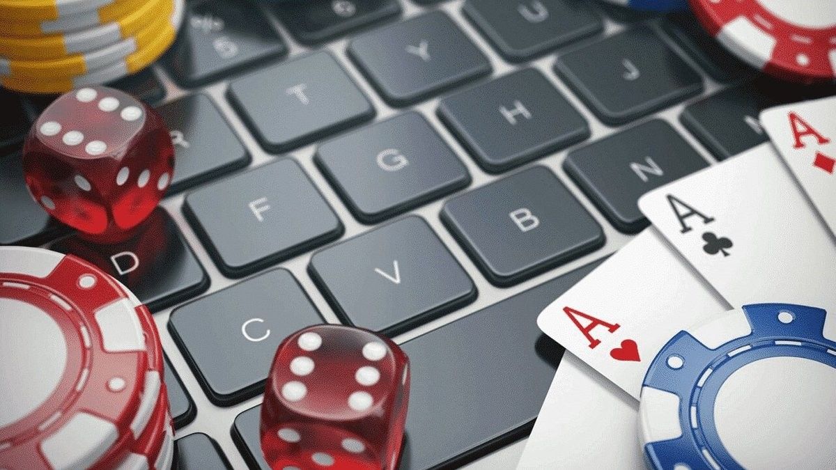 Instant Casino پر آن لائن سلاٹس کے بارے میں